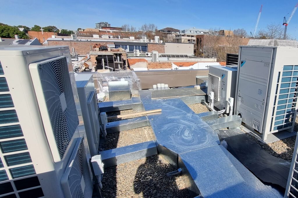 Commercial building rooftop with VRF VRV air conditioning outdoor units